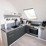 Huus An't Koornfeld Dachgeschosswohnung Mit Loggia Osteel