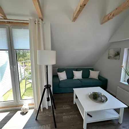 Huus An't Koornfeld Dachgeschosswohnung Mit Loggia דירה *