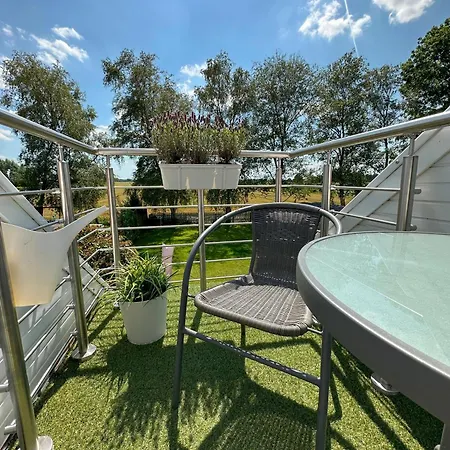 Huus An't Koornfeld Dachgeschosswohnung Mit Loggia Apartment