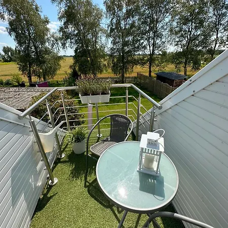 Huus An't Koornfeld Dachgeschosswohnung Mit Loggia דירה