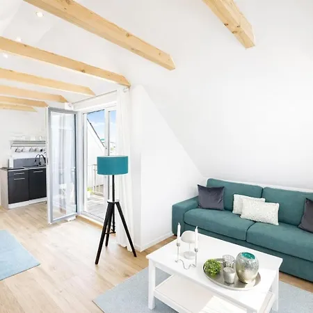 Huus An't Koornfeld Dachgeschosswohnung Mit Loggia Osteel