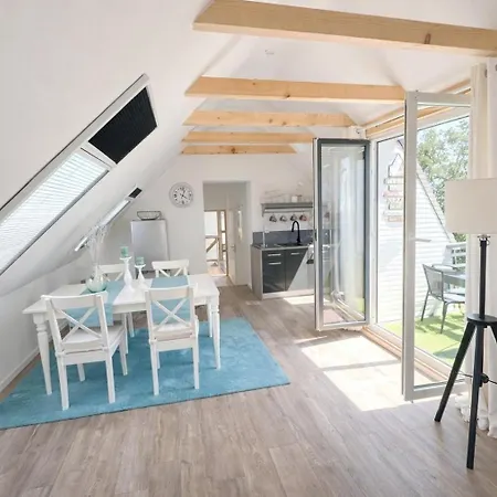 Huus An't Koornfeld Dachgeschosswohnung Mit Loggia
