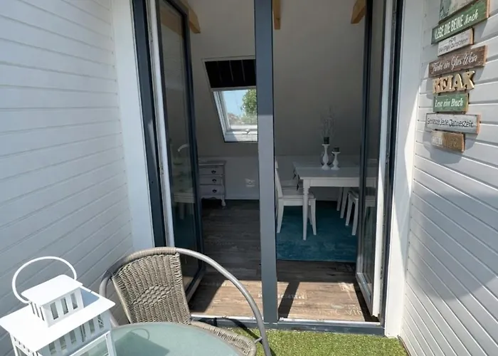 Huus An't Koornfeld Dachgeschosswohnung Mit Loggia *