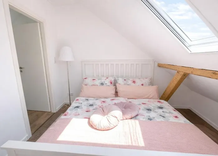 Huus An't Koornfeld Dachgeschosswohnung Mit Loggia